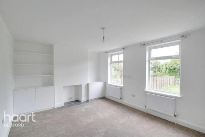 3 bed property, in Radwell Road, £300,000