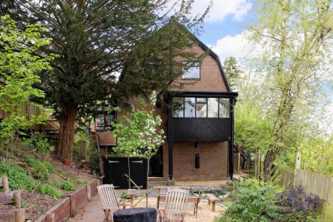 5 bed property, in Offham Road, £1,100,000