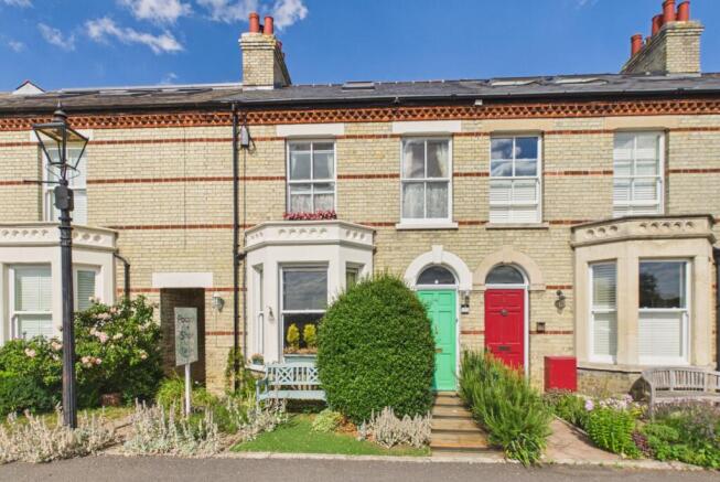 3 bed property, in South Green Road, £1,250,000
