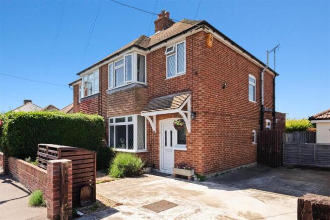 3 bed property, in Grimshill Road, £399,995