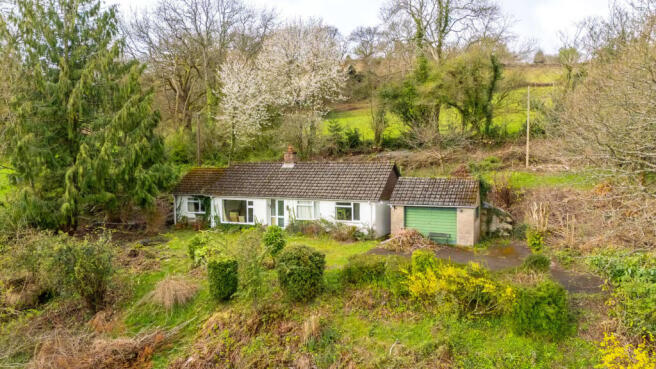 3 bed property, in Bwlch, £300,000