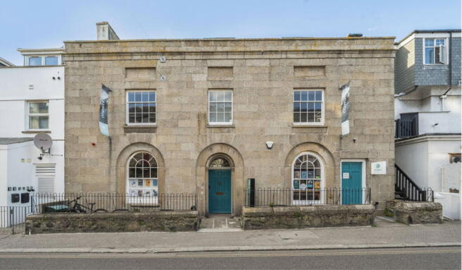 4 bed property, in Fernlea Terrace, £1,000,000