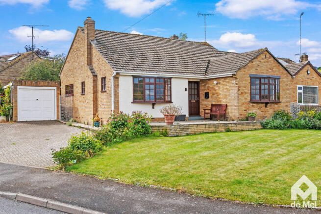 3 bed property, in Mercia Road, £425,000