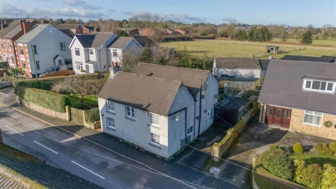 4 bed property, in Cherry Tree Cottage, £299,950