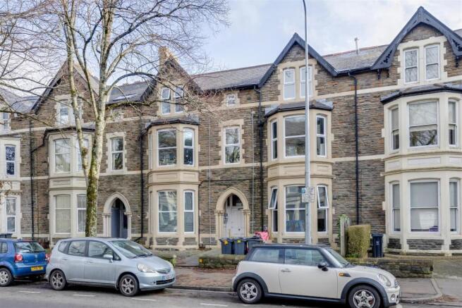 11 bed property, in Richmond Road, £850,000
