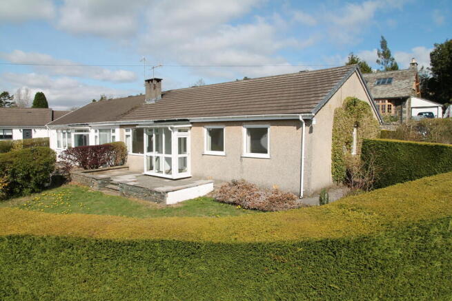 3 bed property, in 10 Firtree Crescent, £400,000