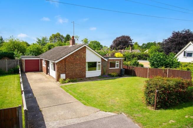 3 bed property, in Hardley Road, £275,000
