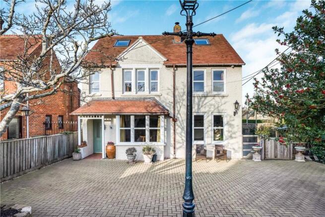 6 bed property, in Eynsham Road, £1,150,000