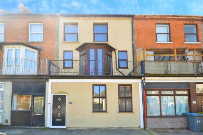 5 bed property, in Granville Road, £350,000