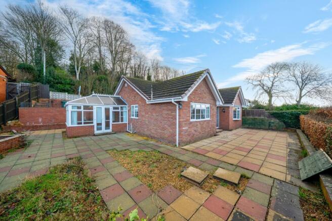 2 bed property, in 5 Hermitage Heights, £350,000