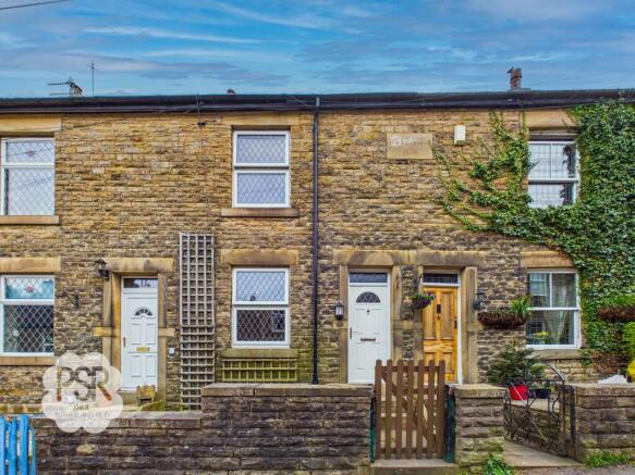 2 bed property, in Yeardsley Lane, £255,000