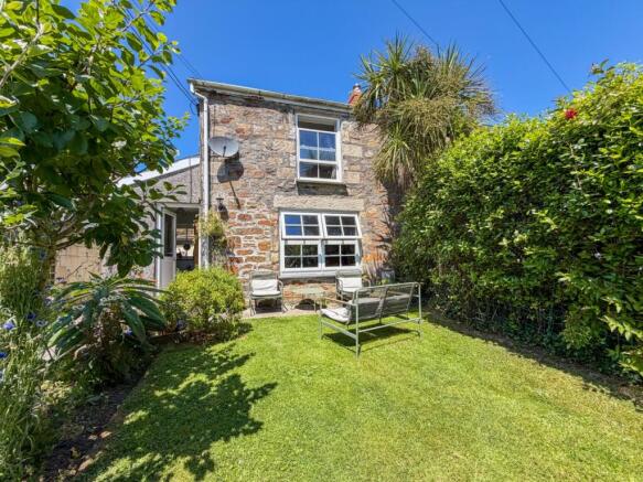 2 bed property, in Illogan, £249,950