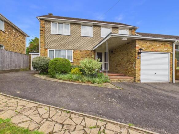 4 bed property, in Milton Fields, £859,000