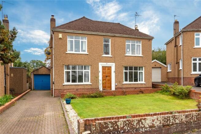 3 bed property, in Cunningham Close, £750,000