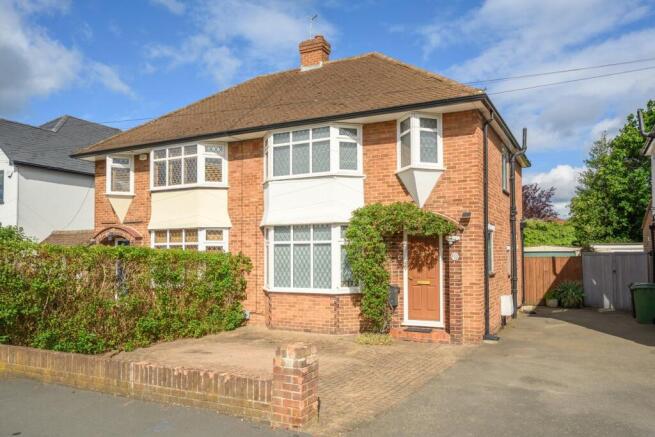3 bed property, in Wolsey Drive, £600,000