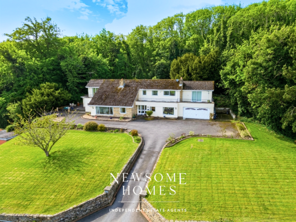 4 bed property, in Carmel Road, £575,000