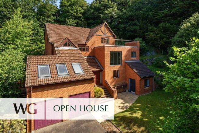 5 bed property, in Exeter, £825,000