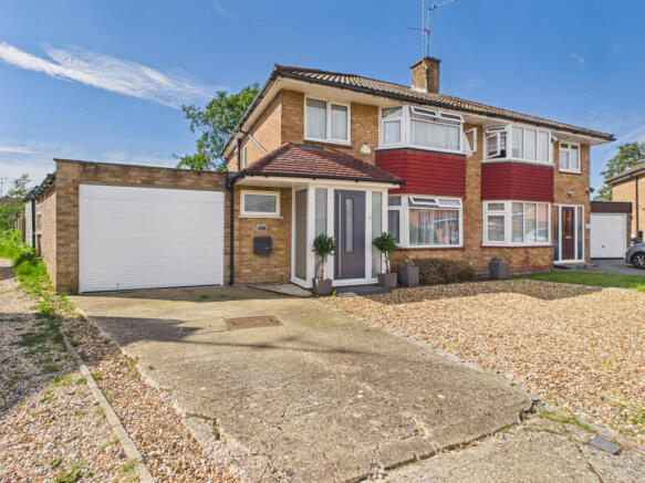 4 bed property, in Duncan Road, £585,000