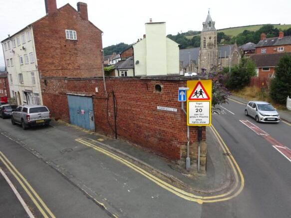 2 bed property, in Commercial Street, £50,000