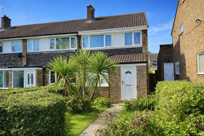 3 bed property, in Ketton Avenue, £150,000