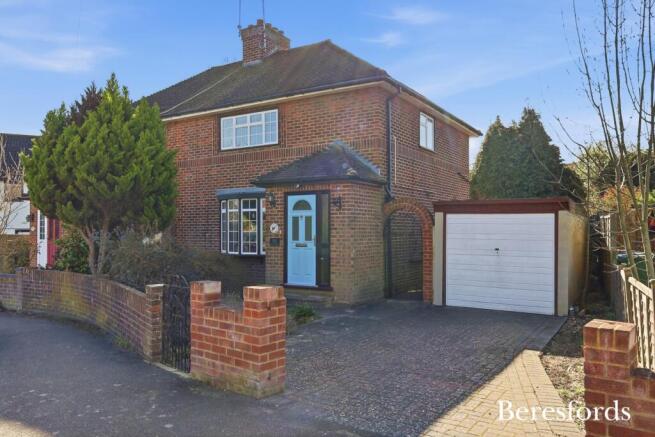 3 bed property, in The Meads, £545,000