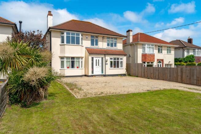 4 bed property, in Charming double fronted family home, £529,950