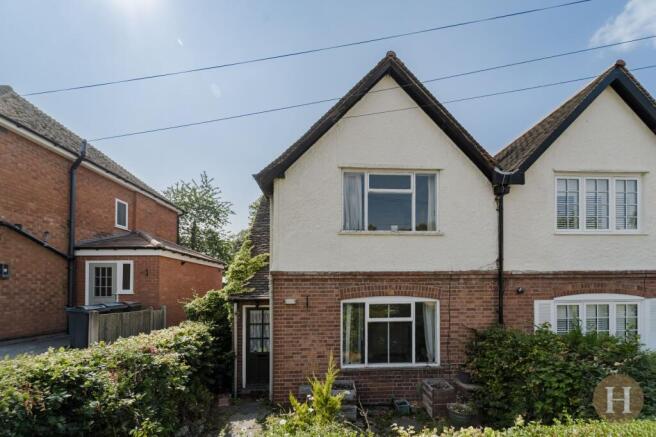 3 bed property, in Ravenhurst Road, £365,000