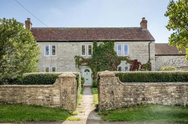 4 bed property, in Clapton, £795,000