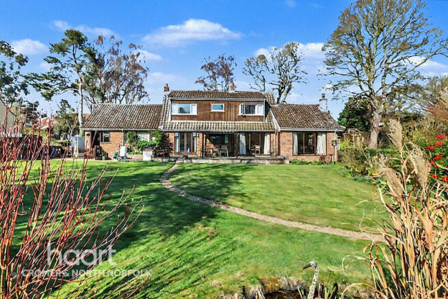 4 bed property, in Aylsham NR11, £575,000