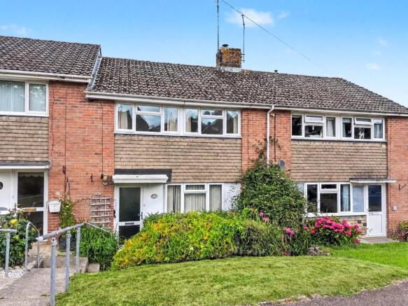 3 bed property, in The Mead, £250,000