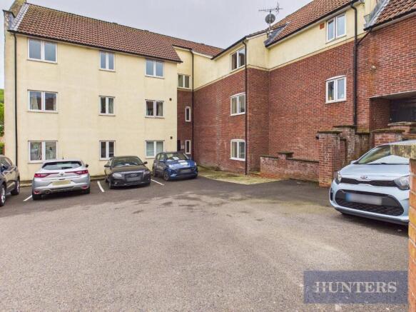 2 bed property, in Ingle Close, £50,000