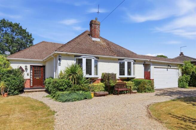3 bed property, in St. Johns Road, £1,000,000