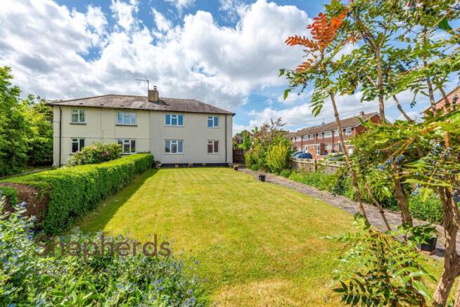 3 bed property, in High Road, £470,000