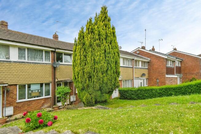 3 bed property, in Windrush, £230,000