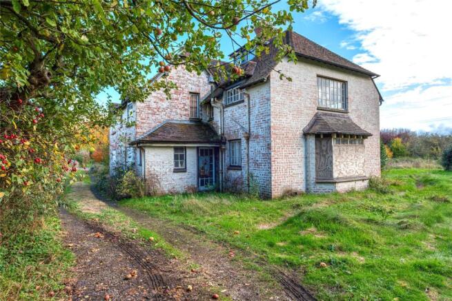4 bed property, in Lot 1 Morville Heath Farmhouse, £260,000