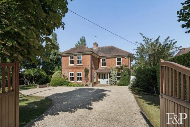 5 bed property, in Broomfield Hill, £1,895,000