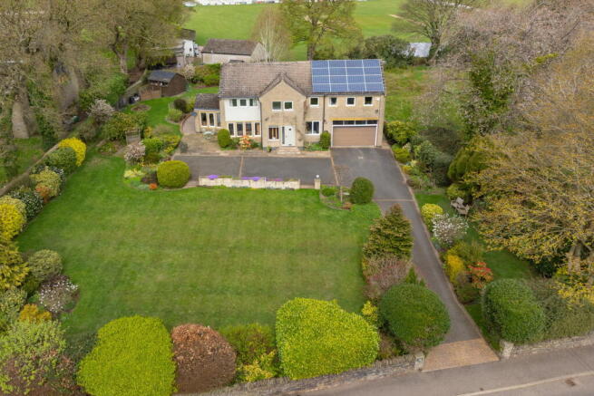 5 bed property, in Denby Lane, £850,000