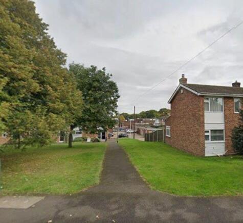 Land, in 61 Long Catlis Road, £5,000