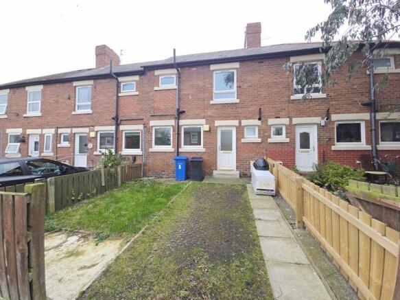 2 bed property, in Matlock Square, £75,000