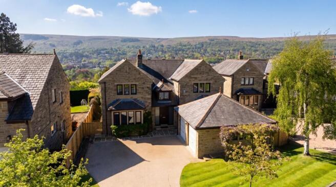 5 bed property, in The Coppice, £1,250,000