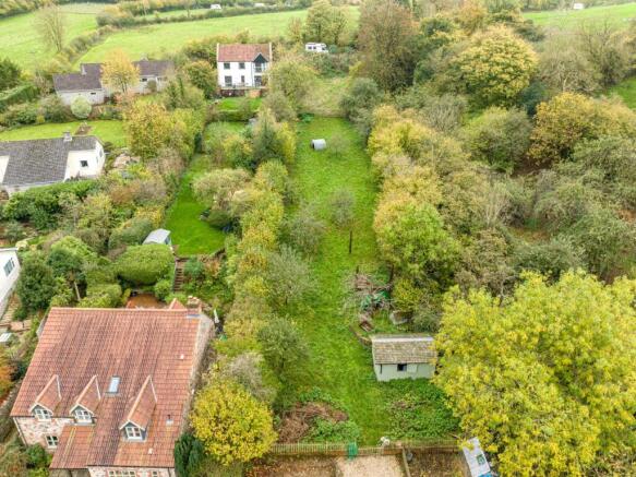 4 bed property, in Self-Build Plot, £300,000