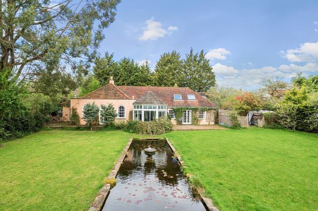 4 bed property, in North Street, £1,250,000
