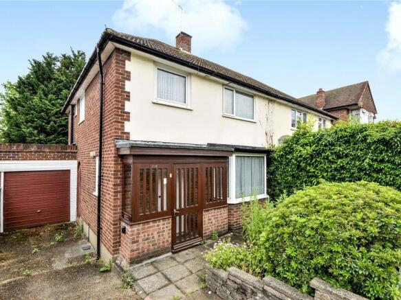 3 bed property, in Marsh Lane, £649,950
