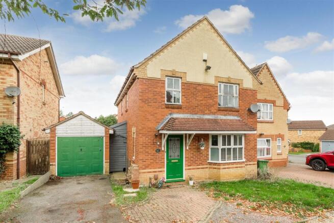 4 bed property, in Duke Street, £295,000