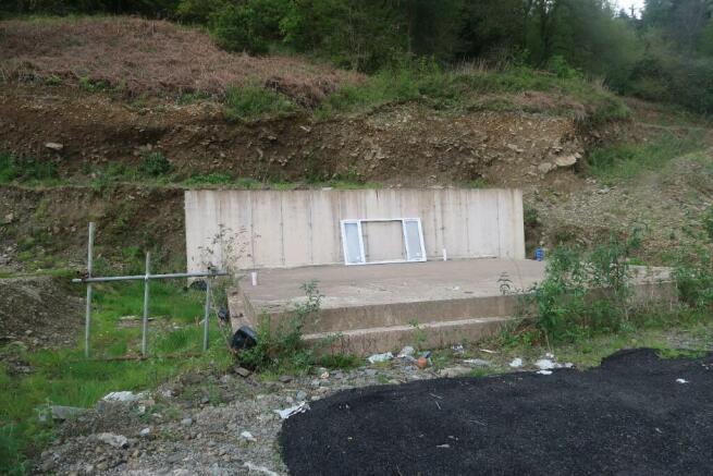 Land, in The Glade, £150,000