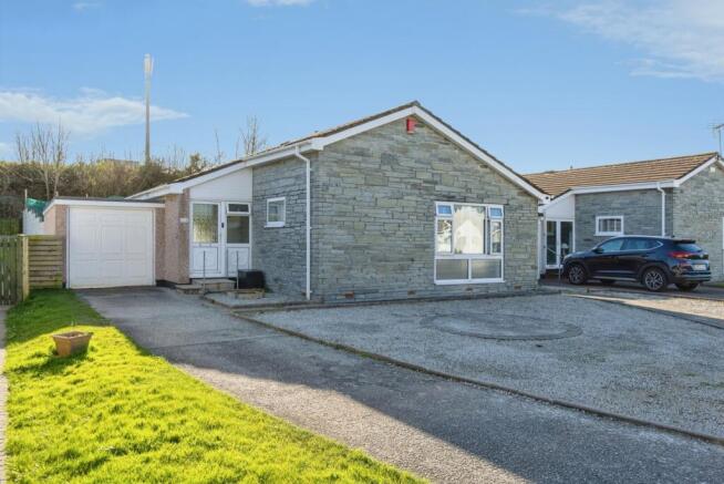 3 bed property, in Bedowan Meadows, £425,000