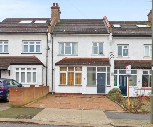 3 bed property, in Horsham Avenue, £635,000