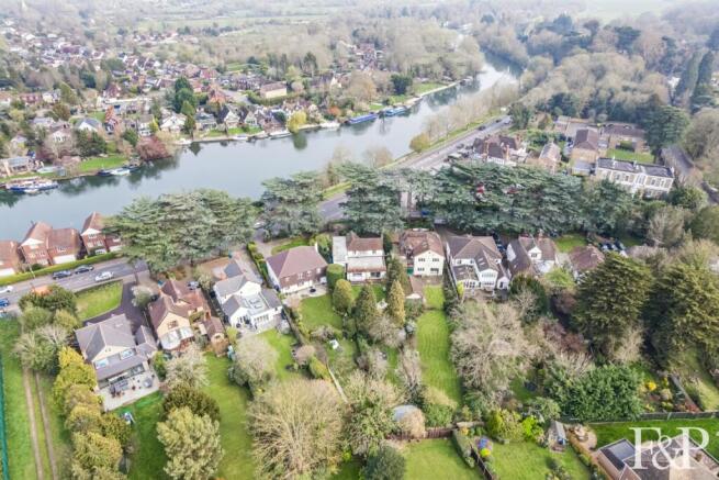 5 bed property, in Ouseley Road, £1,250,000