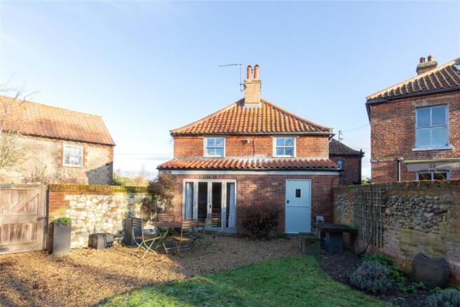 2 bed property, in Joan Shorts Lane, £695,000