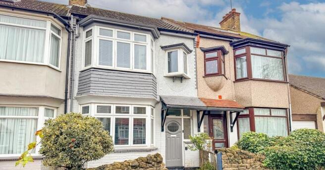 4 bed property, in 153 Northview Drive, £325,000